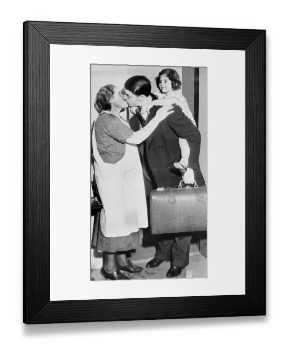 Framed Print : Joe DiMaggio Saying Goodbye to His Mother and Niece Framed Print : Joe DiMaggio Saying Goodbye to His Mother and Niece