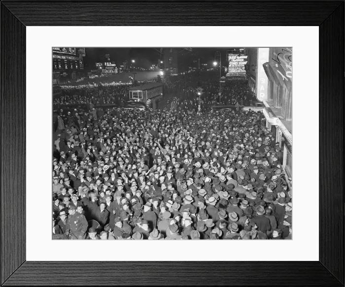 Framed Print : New Year's Eve in Times Square Framed Print : New Year's Eve in Times Square