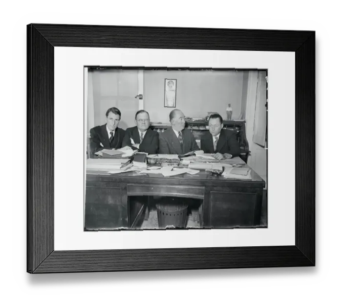 Framed Print : Bruno R. Hauptmann Counsel in Meeting Framed Print : Bruno R. Hauptmann Counsel in Meeting