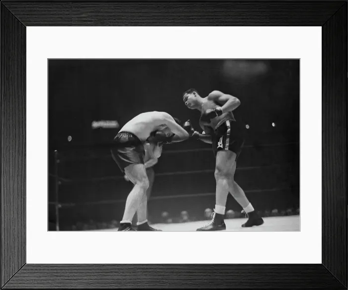 Framed Print : Joe Louis Fighting Paolino Uzcudun Framed Print : Joe Louis Fighting Paolino Uzcudun
