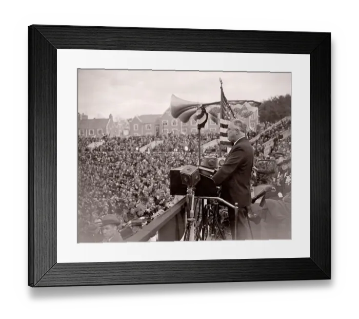 Framed Print : Franklin Roosevelt Speaking at Podium Framed Print : Franklin Roosevelt Speaking at Podium
