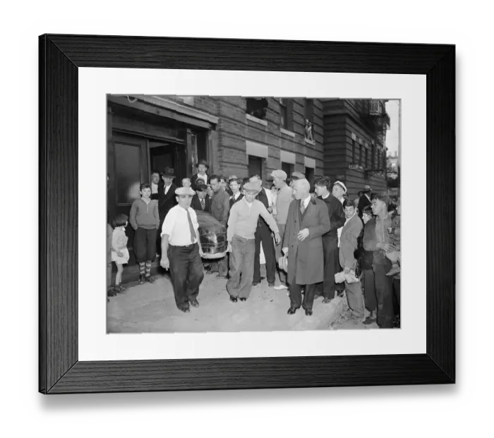 Framed Print : Removing Body of Arthur Flegenheimer from Morgue Framed Print : Removing Body of Arthur Flegenheimer from Morgue