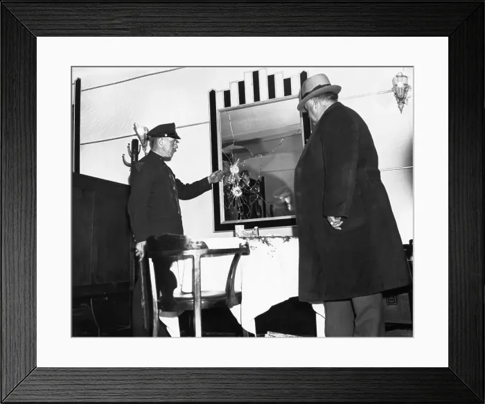 Framed Print : Crime Scene of Dutch Schultz Shooting Framed Print : Crime Scene of Dutch Schultz Shooting