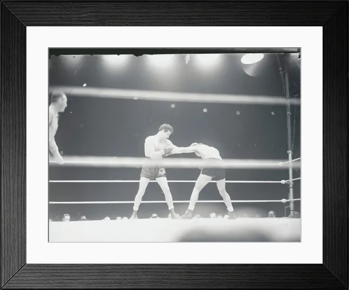 Framed Print : Joe Louis Fighting Max Baer Framed Print : Joe Louis Fighting Max Baer