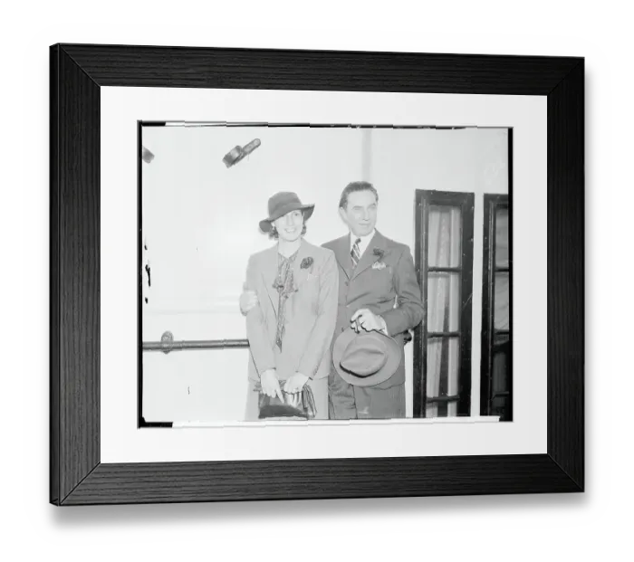 Framed Print : Bela Lugosi With His Wife On Board Ship Framed Print : Bela Lugosi With His Wife On Board Ship