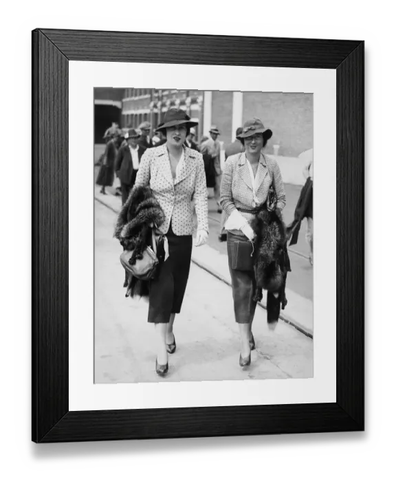 Framed Print : Gloria Vanderbilt and Thelma Furness Framed Print : Gloria Vanderbilt and Thelma Furness