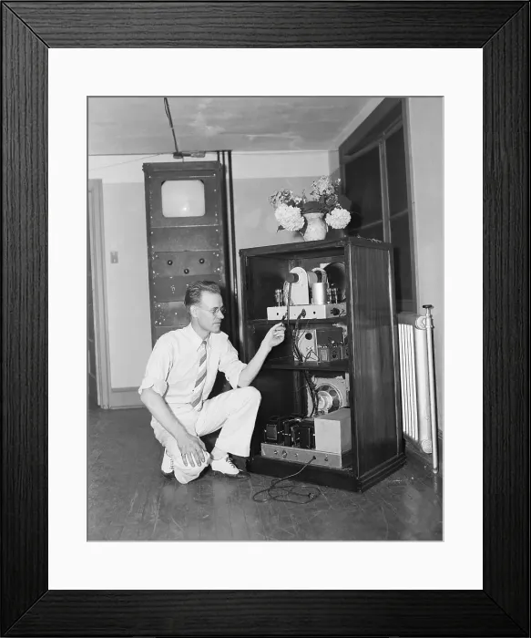 Framed Print : Philo T. Farnsworth Demonstrates TV Unit Framed Print : Philo T. Farnsworth Demonstrates TV Unit