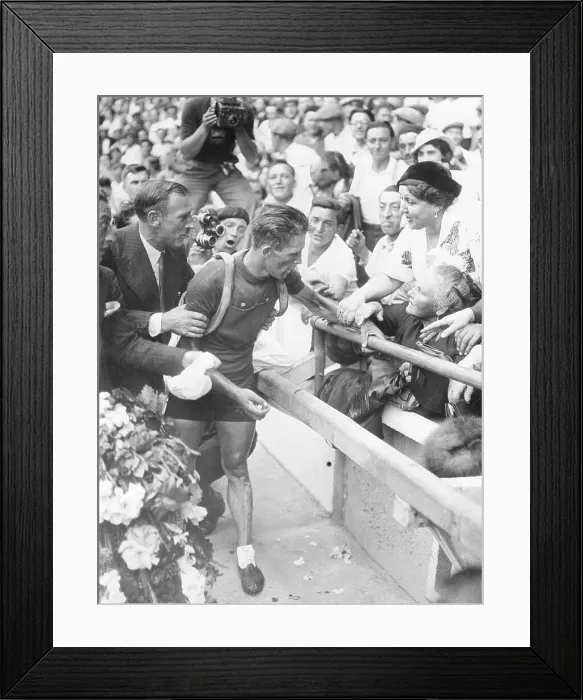 Framed Print : Romain Maes Winning the 1935 Tour de France Framed Print : Romain Maes Winning the 1935 Tour de France