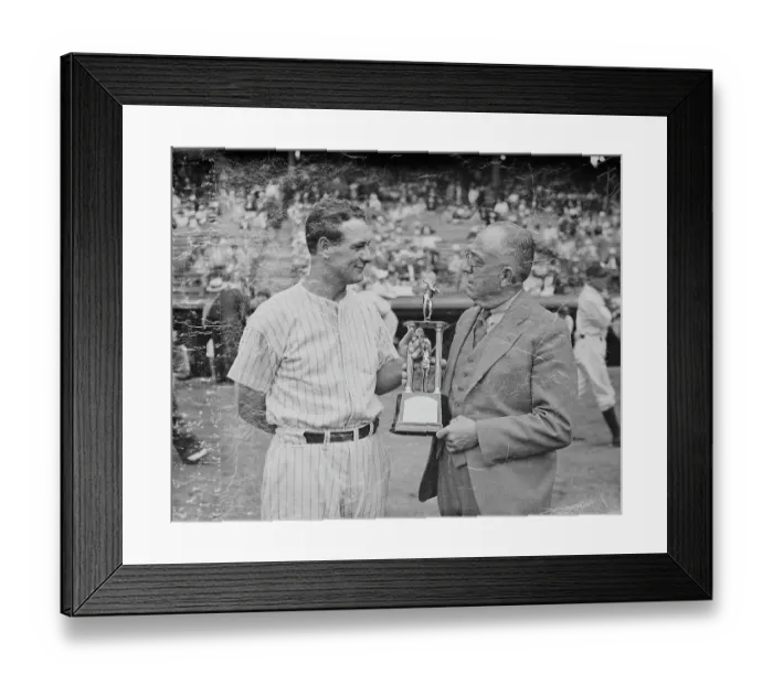 Framed Print : Lou Gehrig Receiving Mvp Trophy