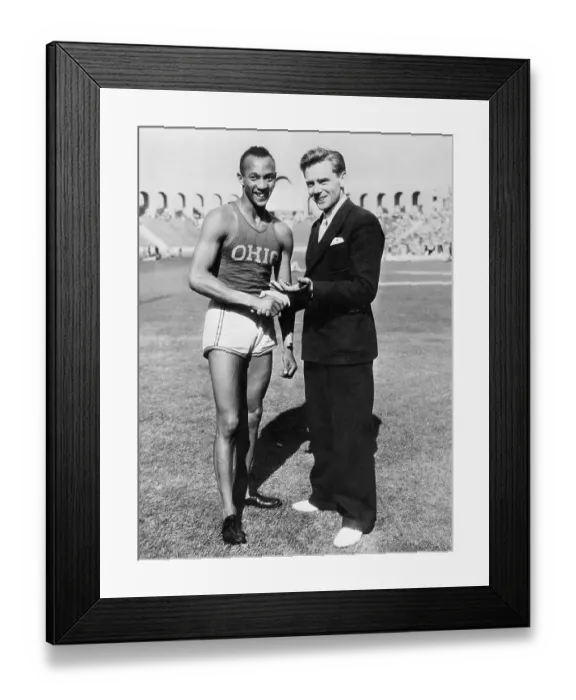 Framed Print : Owens Fails to Set New Mark in 100 Dash Framed Print : Owens Fails to Set New Mark in 100 Dash