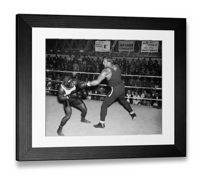 Framed Print : Primo Carnera Sparring with Willie Mcgee Framed Print : Primo Carnera Sparring with Willie Mcgee