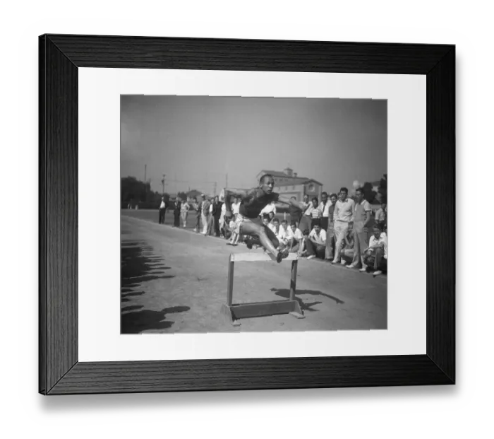 Framed Print : Jesse Owens Framed Print : Jesse Owens