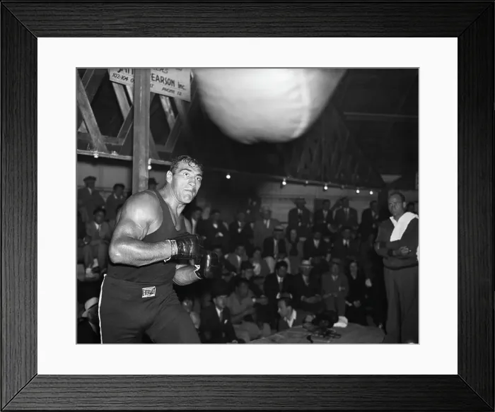 Framed Print : Primo Carnera Punching Bag in Training Framed Print : Primo Carnera Punching Bag in Training