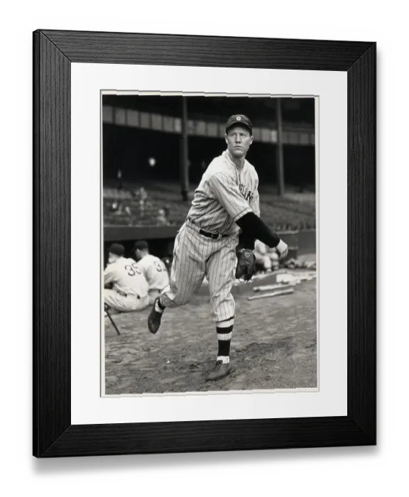 Framed Print : Willis Pitching