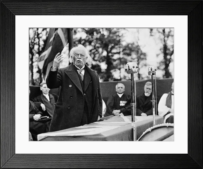 Framed Print : Lloyd George Giving a Speech Framed Print : Lloyd George Giving a Speech