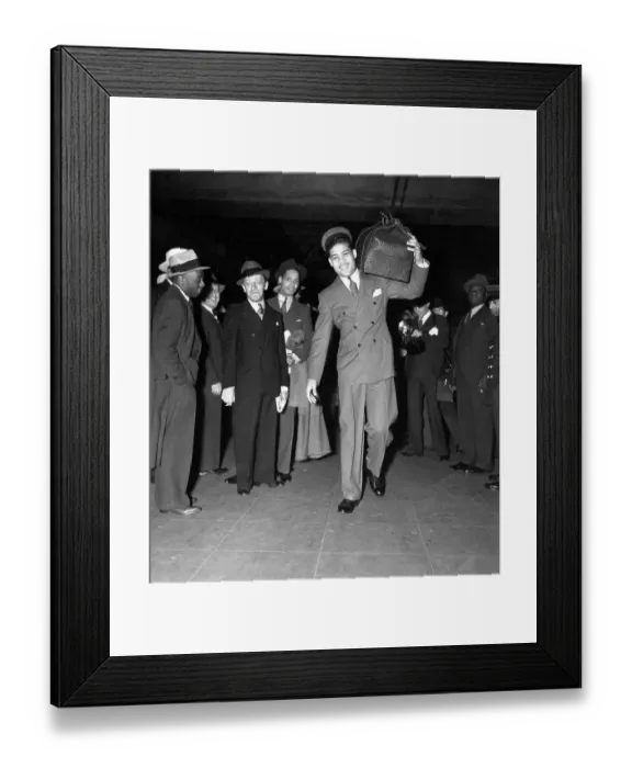 Framed Print : Joe Louis Arrives in New York Framed Print : Joe Louis Arrives in New York