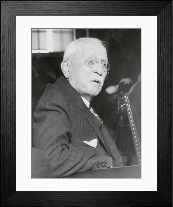 Framed Print : Portrait of Samuel Insull Framed Print : Portrait of Samuel Insull