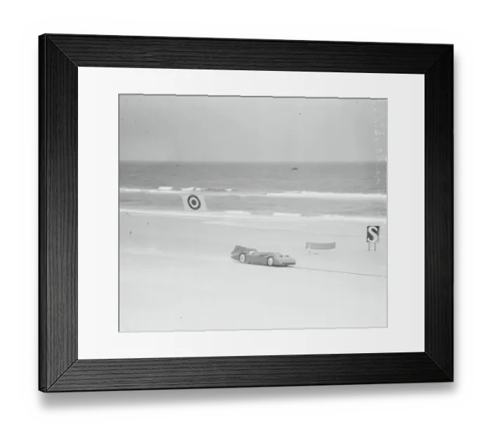 Framed Print : Sir Malcolm Campbell Racing Framed Print : Sir Malcolm Campbell Racing