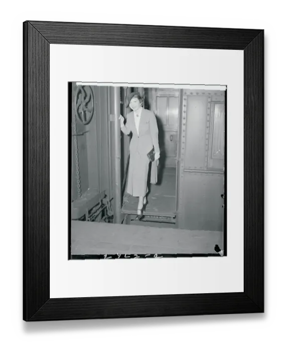 Framed Print : Portrait of Claudette Colbert Framed Print : Portrait of Claudette Colbert