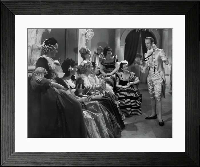 Framed Print : Leslie Howard in Scene from Scarlet Pimpernel Framed Print : Leslie Howard in Scene from Scarlet Pimpernel