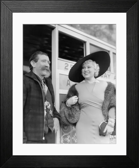 Framed Print : Gentleman Admirer Meeting Actress Mae West Framed Print : Gentleman Admirer Meeting Actress Mae West