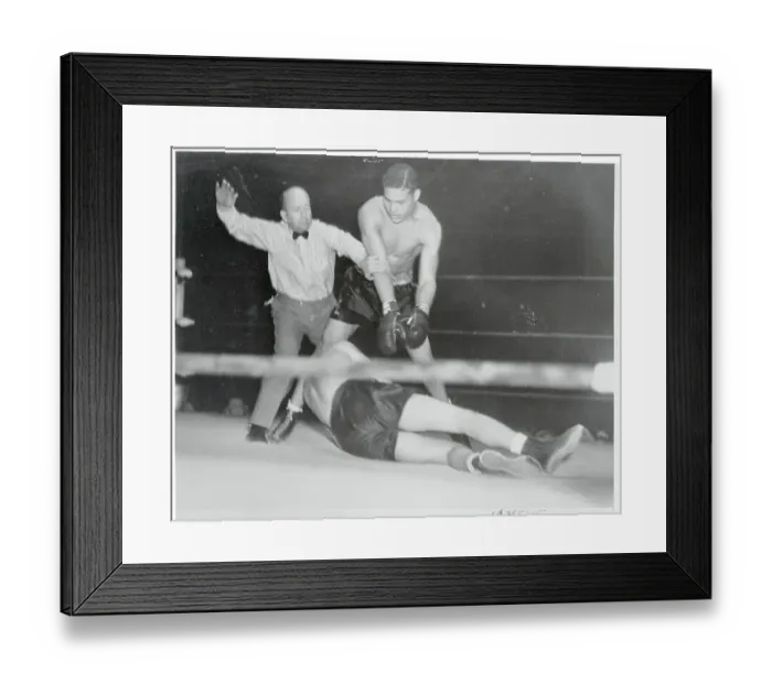 Framed Print : Boxers Lee Ramage and Joe Louis in Obvious Positions Framed Print : Boxers Lee Ramage and Joe Louis in Obvious Positions