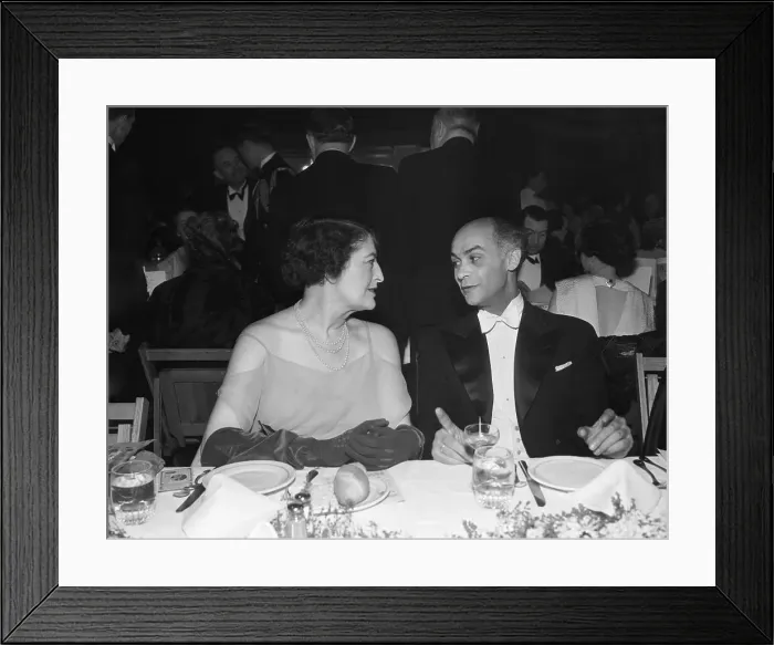 Framed Print : Constance Collier Talking to Hugo Burhauser
