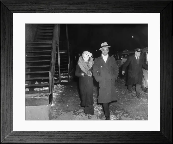 Framed Print : Couple on Street Dressed for Ball Framed Print : Couple on Street Dressed for Ball