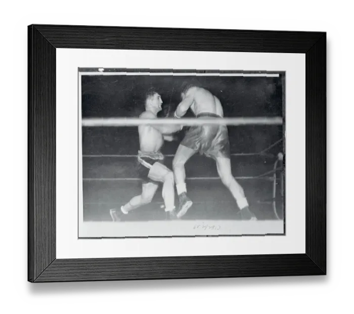 Framed Print : Young Corbett and Bep Van Klaveren in Boxing Action Framed Print : Young Corbett and Bep Van Klaveren in Boxing Action
