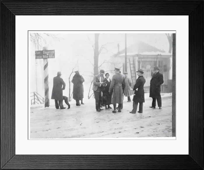 Framed Print : Refugee Couple Submitting Passports to Saar Police Framed Print : Refugee Couple Submitting Passports to Saar Police