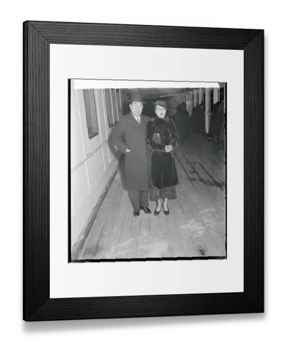 Framed Print : Portrait of I.M. Tokugawa With His Daughter Framed Print : Portrait of I.M. Tokugawa With His Daughter