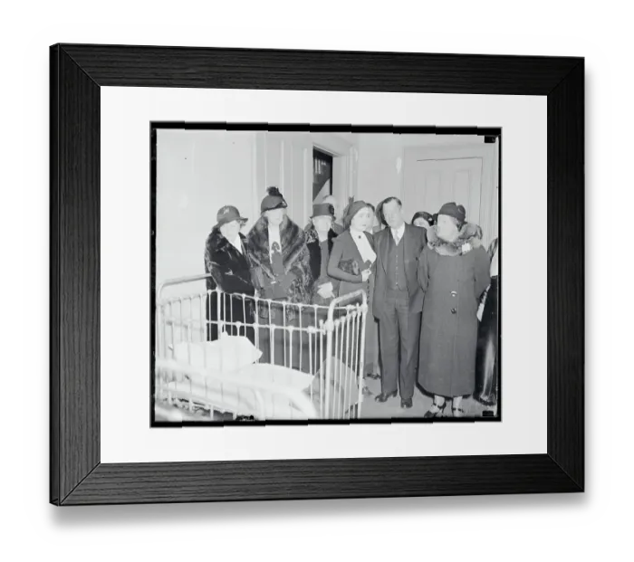 Framed Print : Women Inspecting a Lodging House Framed Print : Women Inspecting a Lodging House