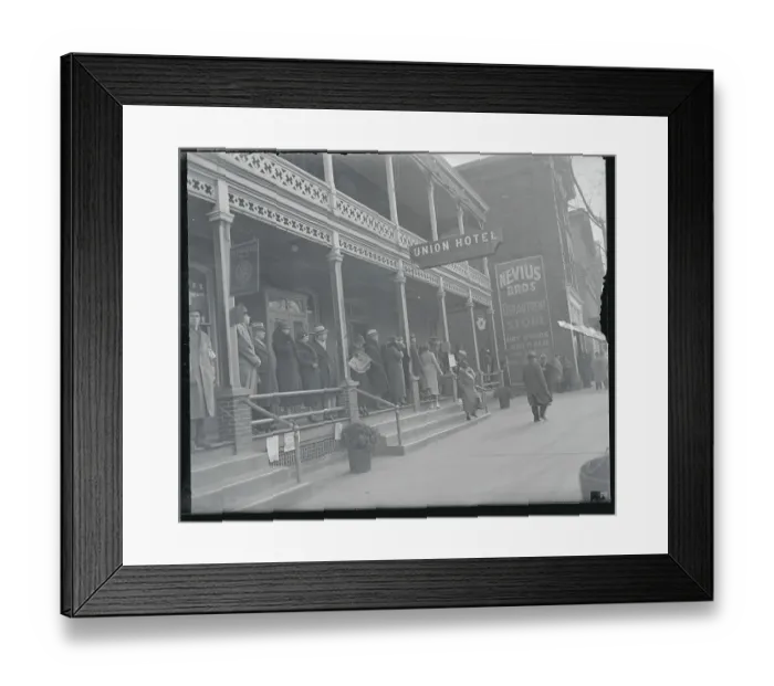 Framed Print : Exterior View of Hotel Framed Print : Exterior View of Hotel