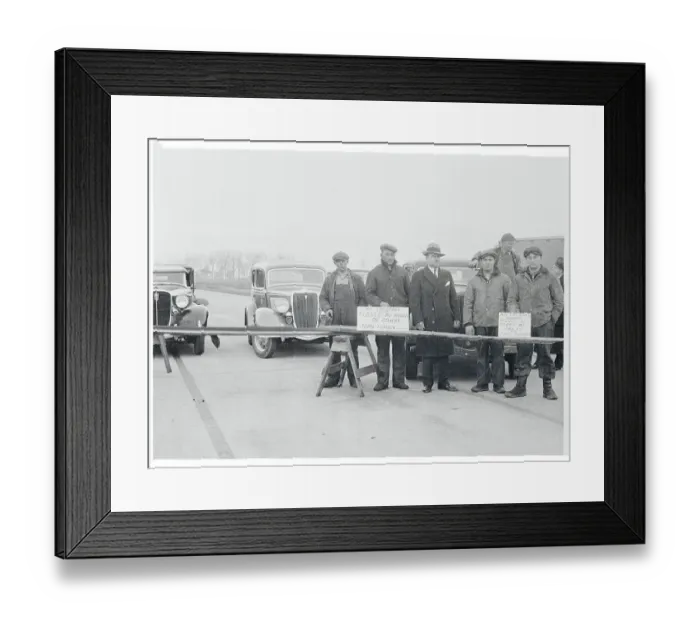 Framed Print : Farmer Henry Ipena Standing at His Makeshift Barricade Framed Print : Farmer Henry Ipena Standing at His Makeshift Barricade