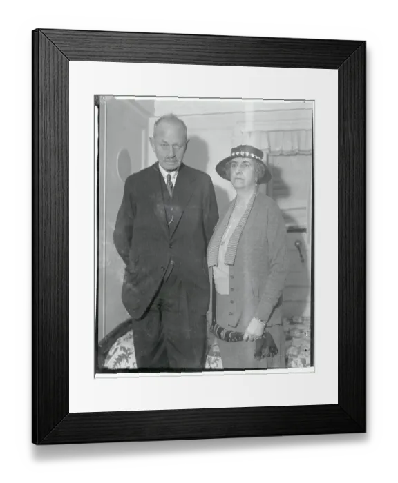 Framed Print : Portrait of Lord Byng of Vimy with His Wife Framed Print : Portrait of Lord Byng of Vimy with His Wife