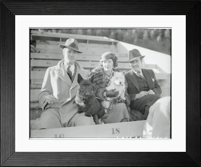 Framed Print : Mr and Mrs Paul Kelly with Gordon Westcott Framed Print : Mr and Mrs Paul Kelly with Gordon Westcott