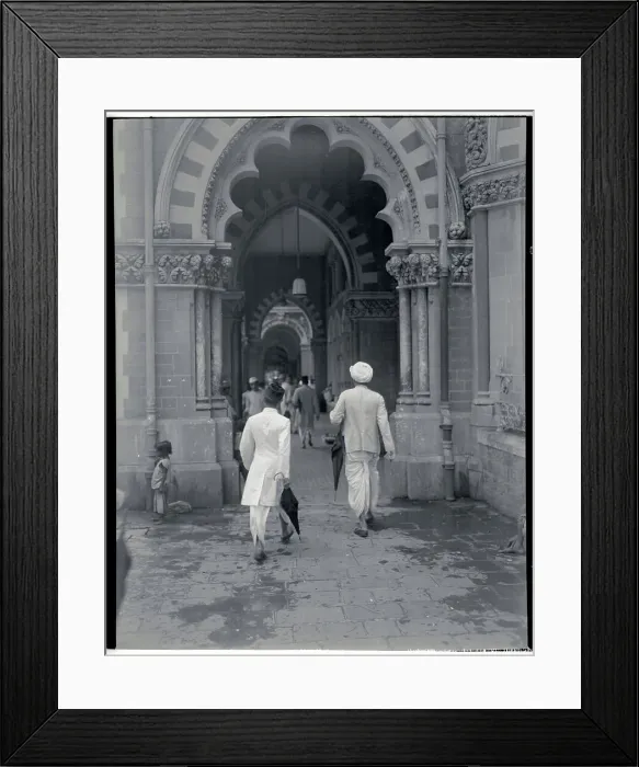 Framed Print : Pedestrians on Hornby Road