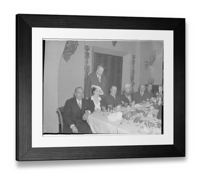 Framed Print : William Randolph Hearst and Guests at Dinner Table Framed Print : William Randolph Hearst and Guests at Dinner Table