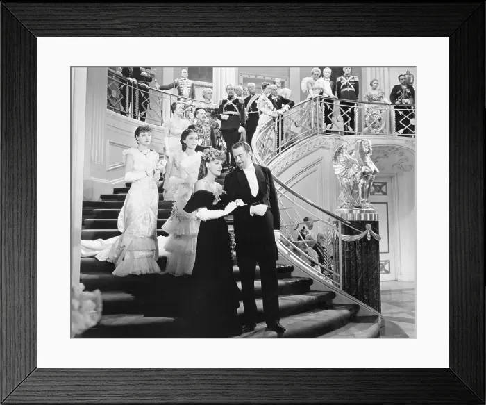 Framed Print : Greta Garbo Acting with Fellow Actors Framed Print : Greta Garbo Acting with Fellow Actors