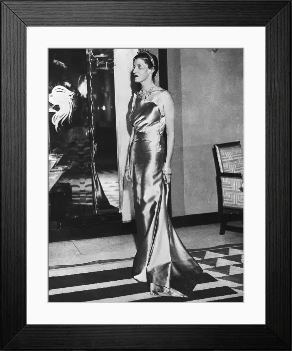 Framed Print : Socialite Daisy Fellowes Framed Print : Socialite Daisy Fellowes