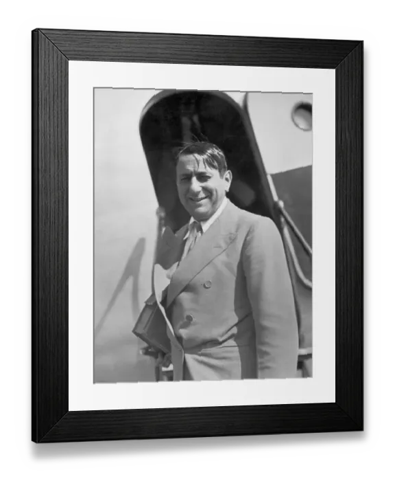Framed Print : Film Director Ernst Lubitsch Framed Print : Film Director Ernst Lubitsch