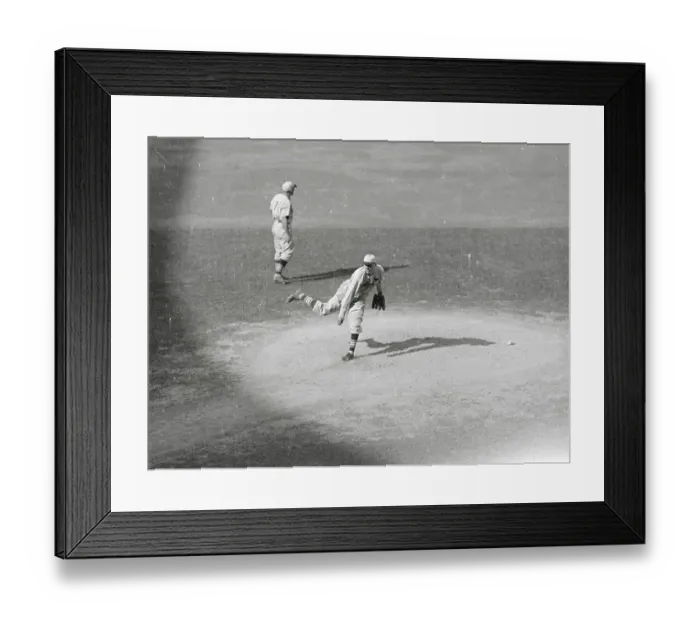 Framed Print : Portrait of Dizzy Dean Pitching Framed Print : Portrait of Dizzy Dean Pitching