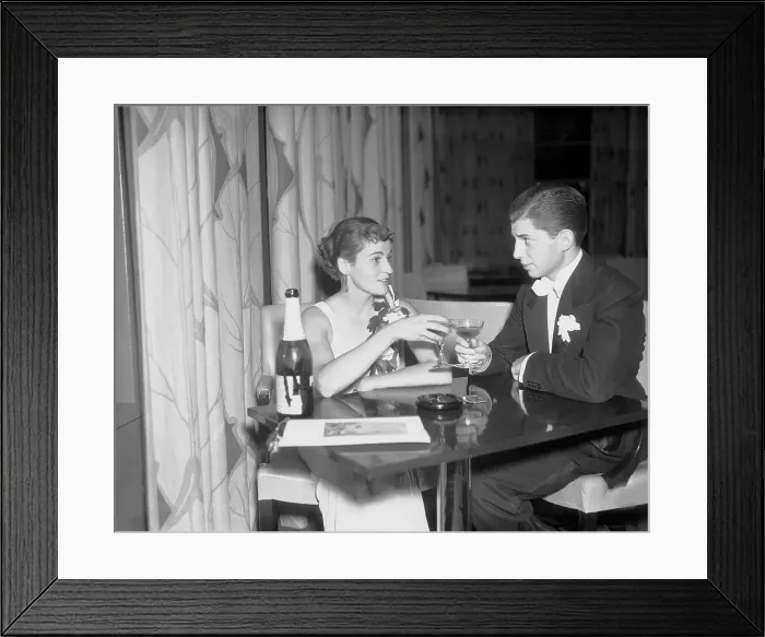 Framed Print : Couple Drinking Champagne at Rainbow Room Framed Print : Couple Drinking Champagne at Rainbow Room
