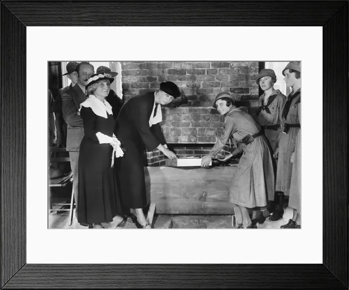 Framed Print : Eleanor Roosevelt and Girl Scout Place Box Framed Print : Eleanor Roosevelt and Girl Scout Place Box
