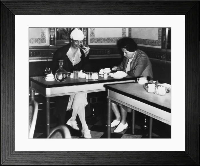 Framed Print : Eleanor Roosevelt Dining with Her Secretary Lorena Hickok Framed Print : Eleanor Roosevelt Dining with Her Secretary Lorena Hickok