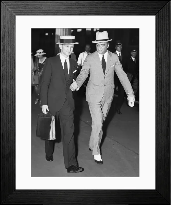 Framed Print : Hoover Extends Hand to Man Who Killed Dillinger Framed Print : Hoover Extends Hand to Man Who Killed Dillinger