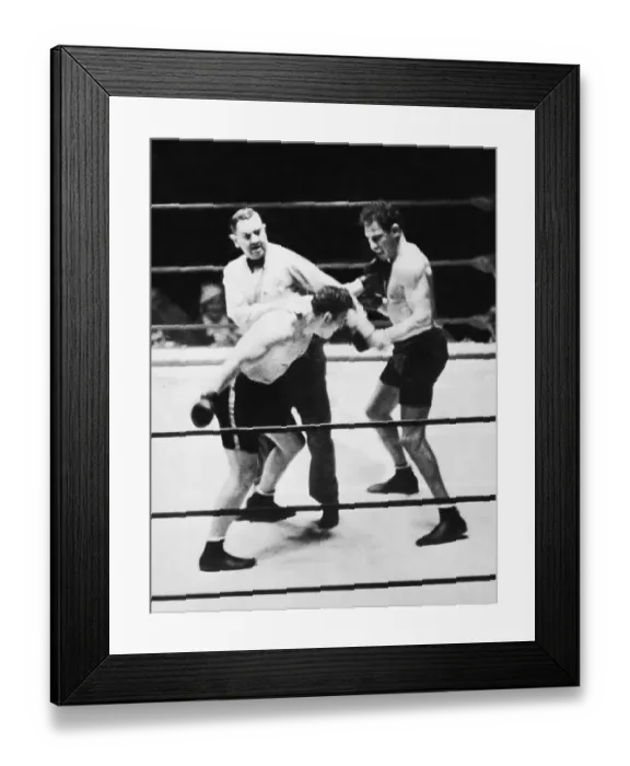 Framed Print : Art Lasky in Boxing Match Against Kingfish Levinsky Framed Print : Art Lasky in Boxing Match Against Kingfish Levinsky
