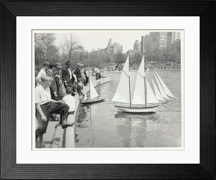 Framed Print : Lake in Central Park Framed Print : Lake in Central Park