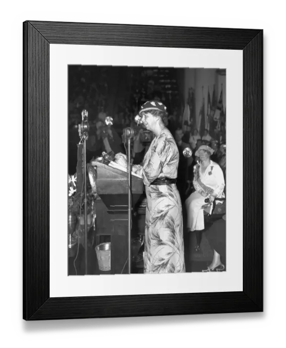 Framed Print : Eleanor Roosevelt Speaking at the Daughters of the American Revolution Convention Framed Print : Eleanor Roosevelt Speaking at the Daughters of the American Revolution Convention
