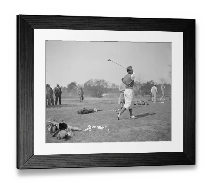 Framed Print : Paul Runyan Teeing Off Framed Print : Paul Runyan Teeing Off
